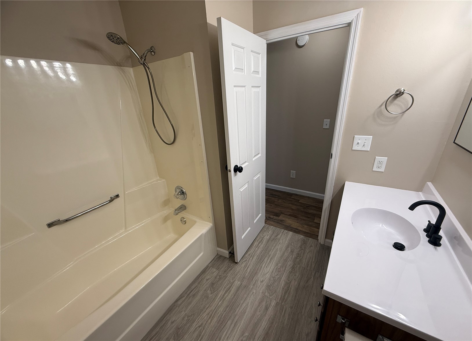 4116 Lexington Drive NE Cedar Rapids IA 52402