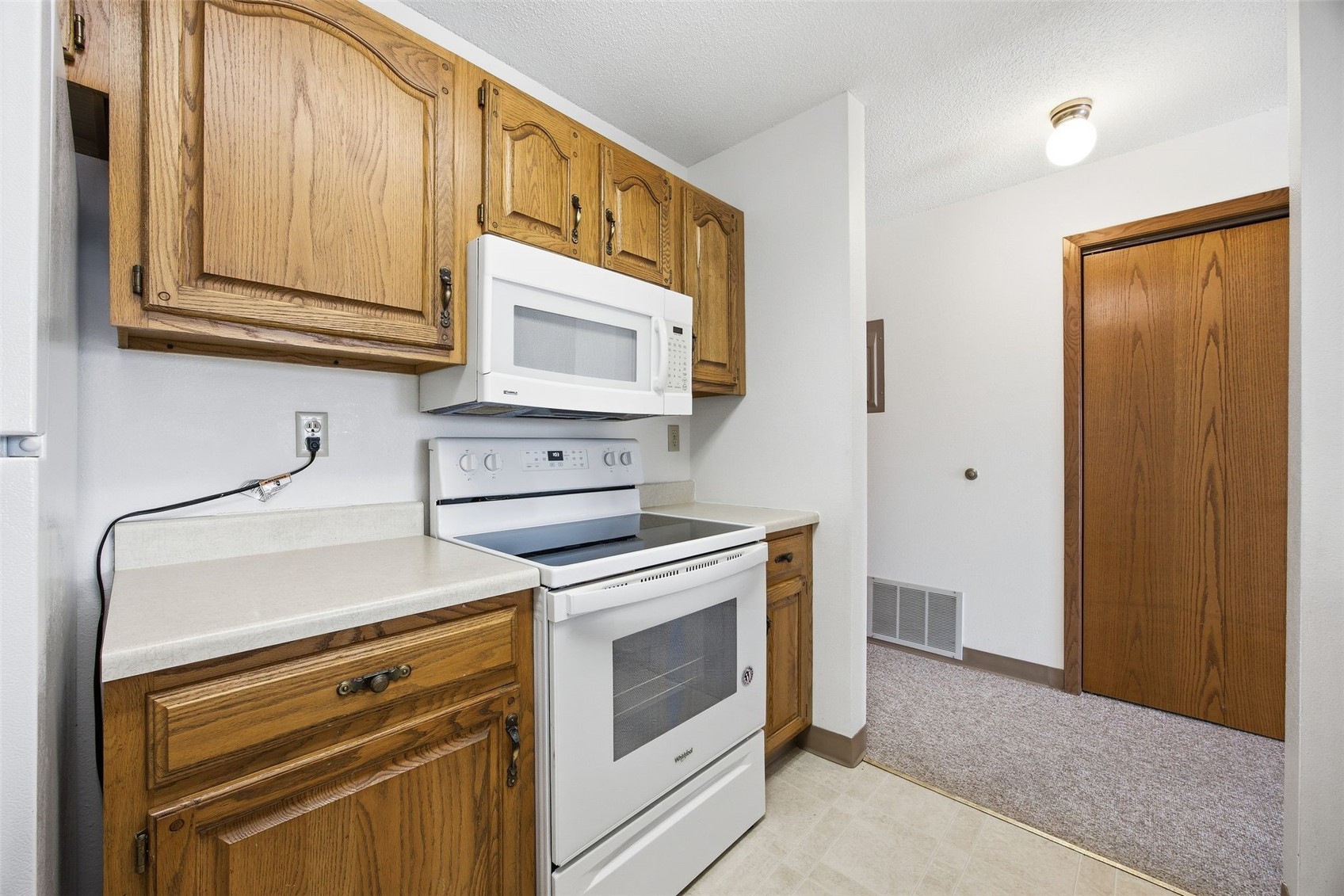 730 S Market Street Solon IA 52333