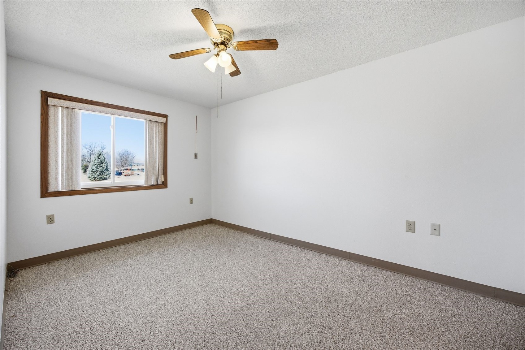 730 S Market Street Solon IA 52333