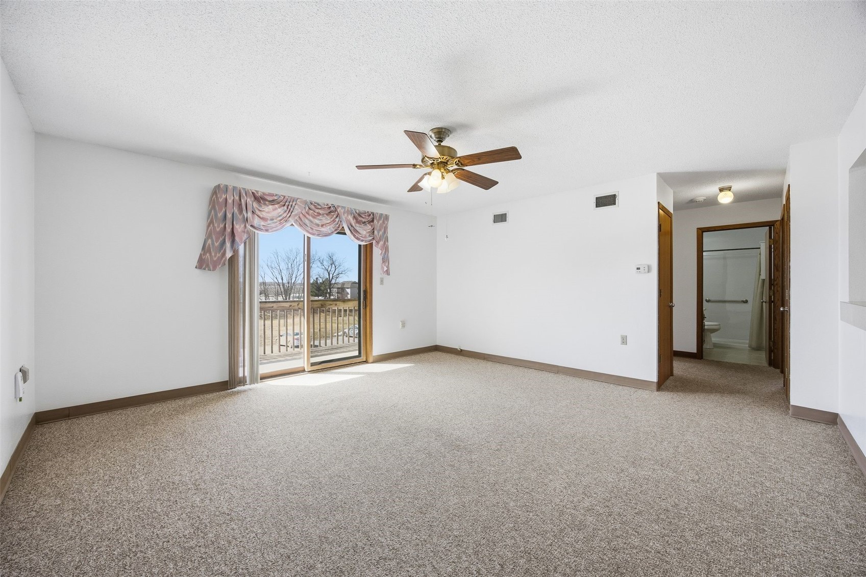730 S Market Street Solon IA 52333
