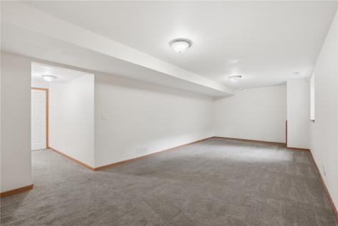 1009 Twilight Drive North Liberty IA 52317