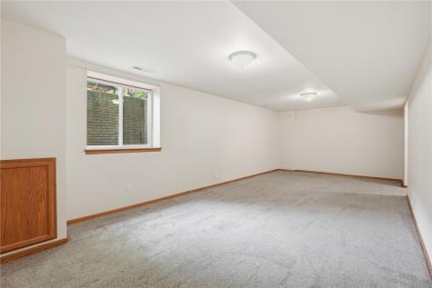 1009 Twilight Drive North Liberty IA 52317