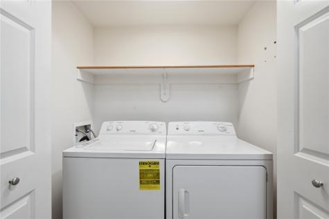 1009 Twilight Drive North Liberty IA 52317