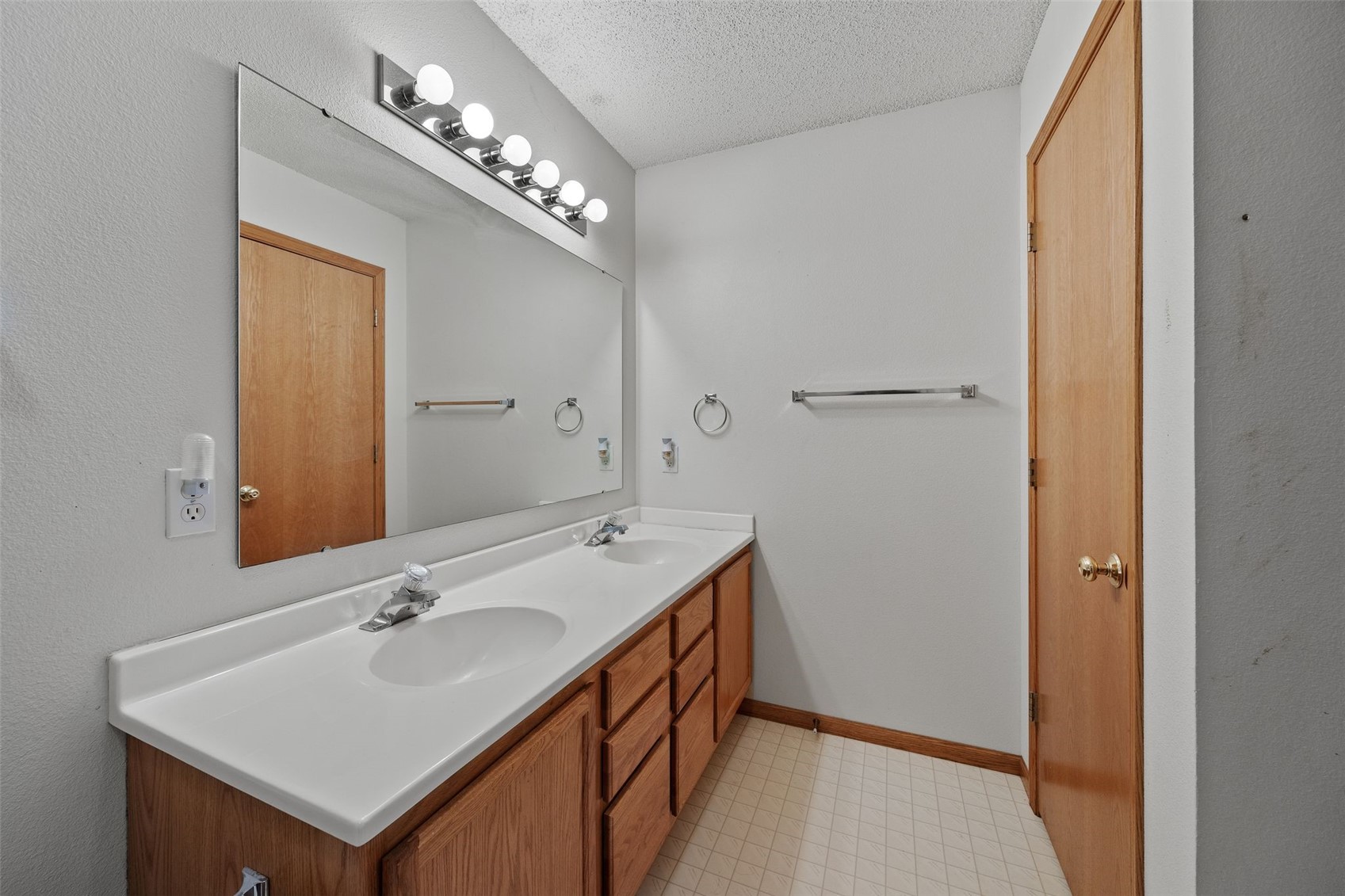 1519 Ranier Drive Iowa City IA 52246