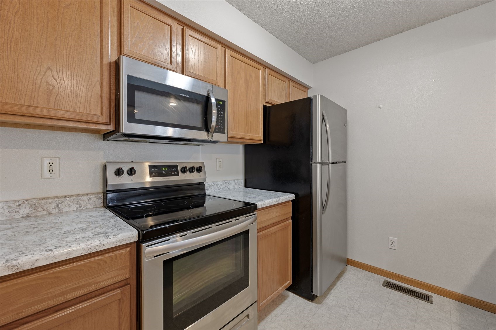 1519 Ranier Drive Iowa City IA 52246
