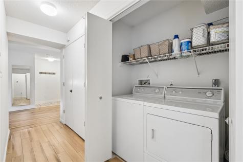 528 Westside Drive Iowa City IA 52246
