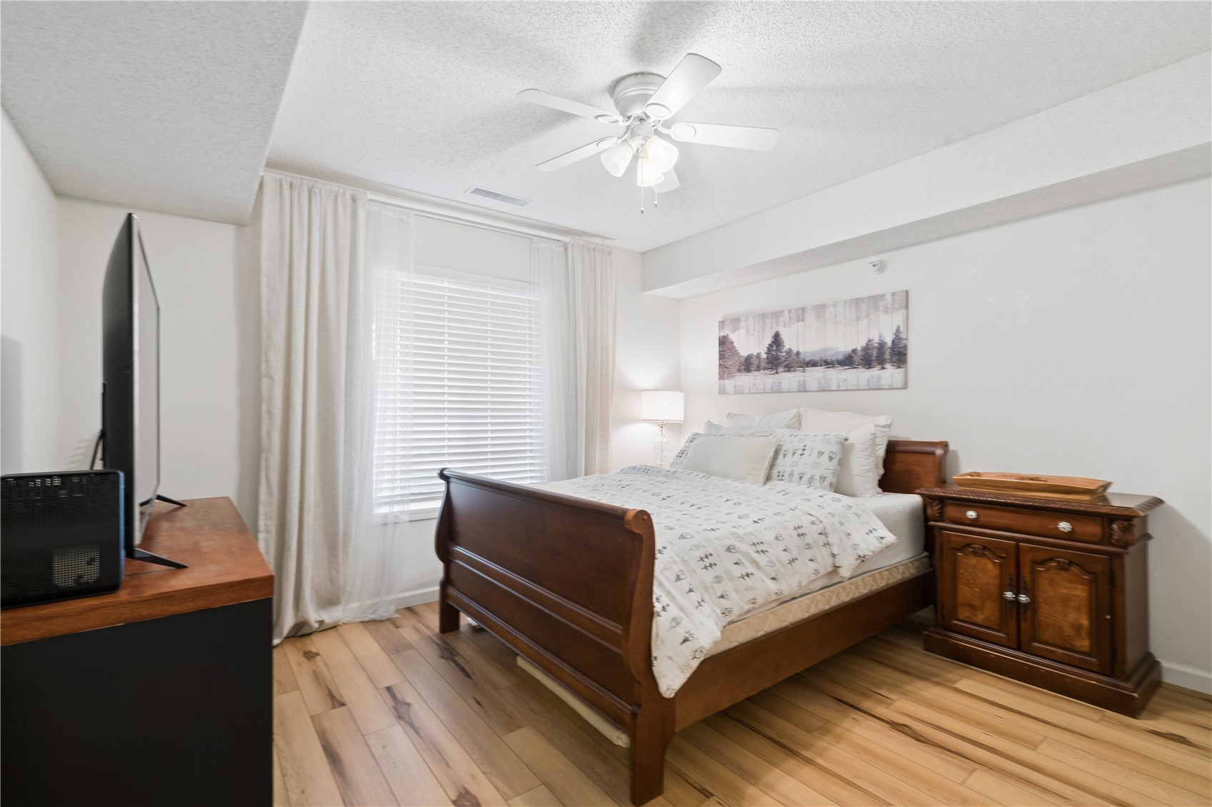 528 Westside Drive Iowa City IA 52246