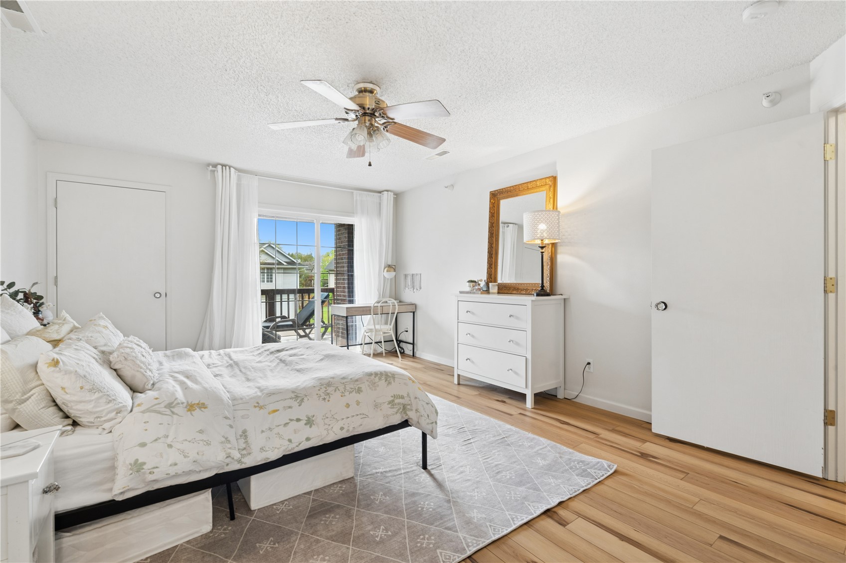 528 Westside Drive Iowa City IA 52246