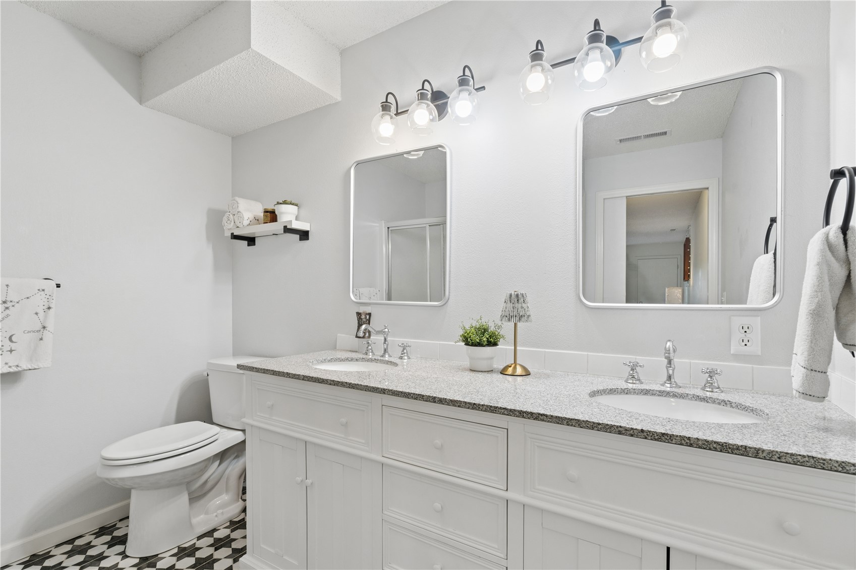 528 Westside Drive Iowa City IA 52246