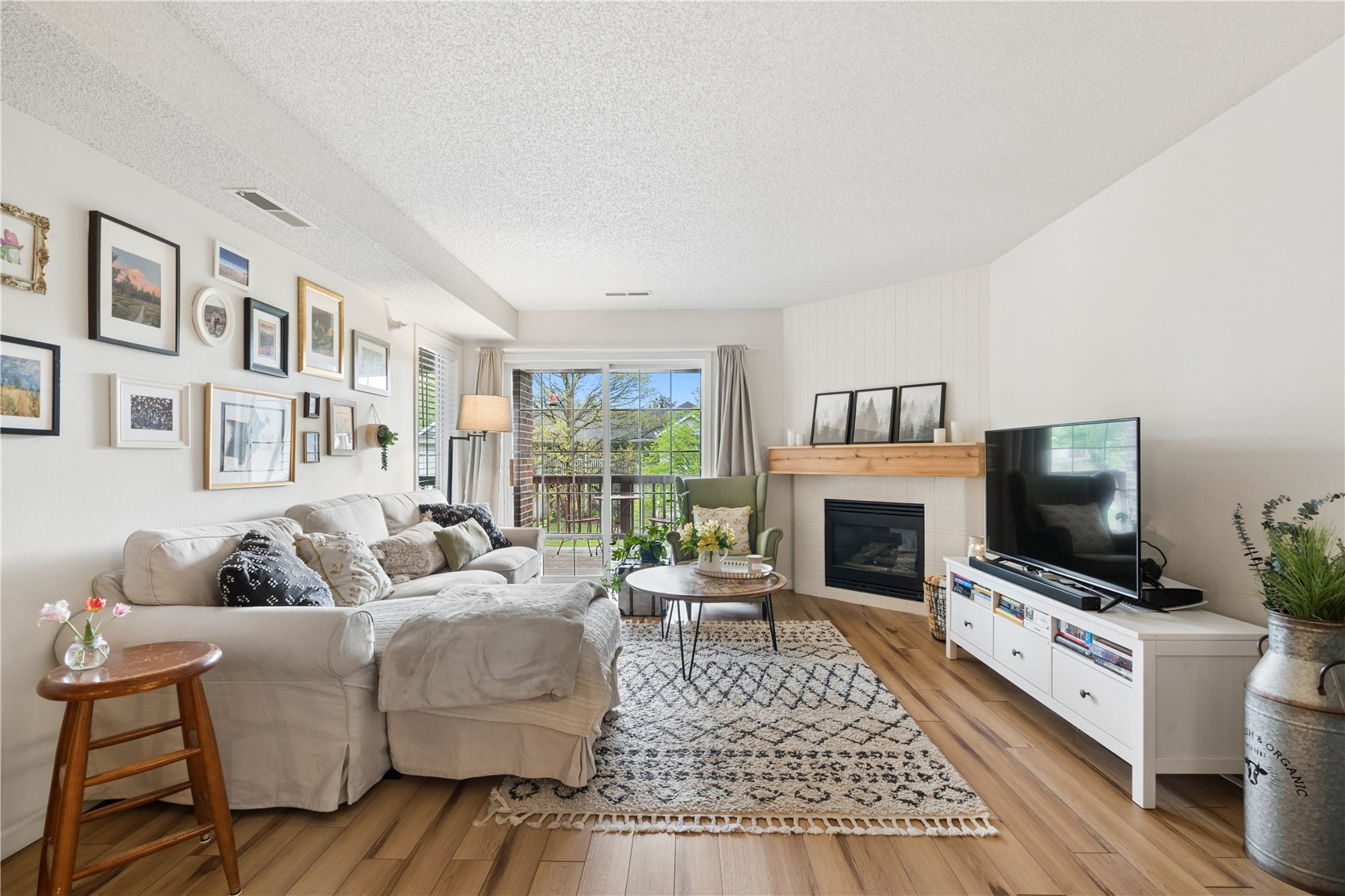 528 Westside Drive Iowa City IA 52246