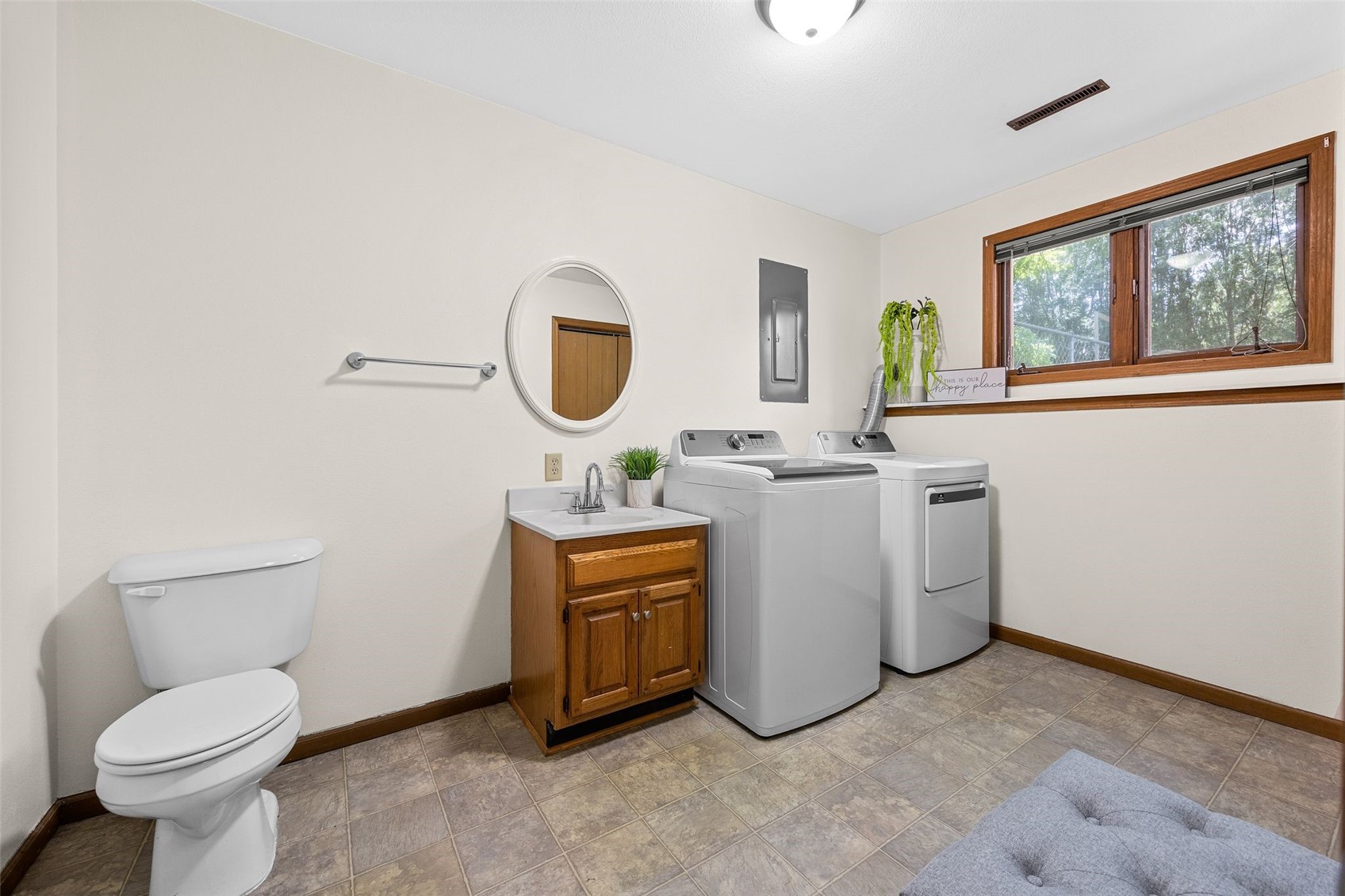 1914 12th Avenue Coralville IA 52241
