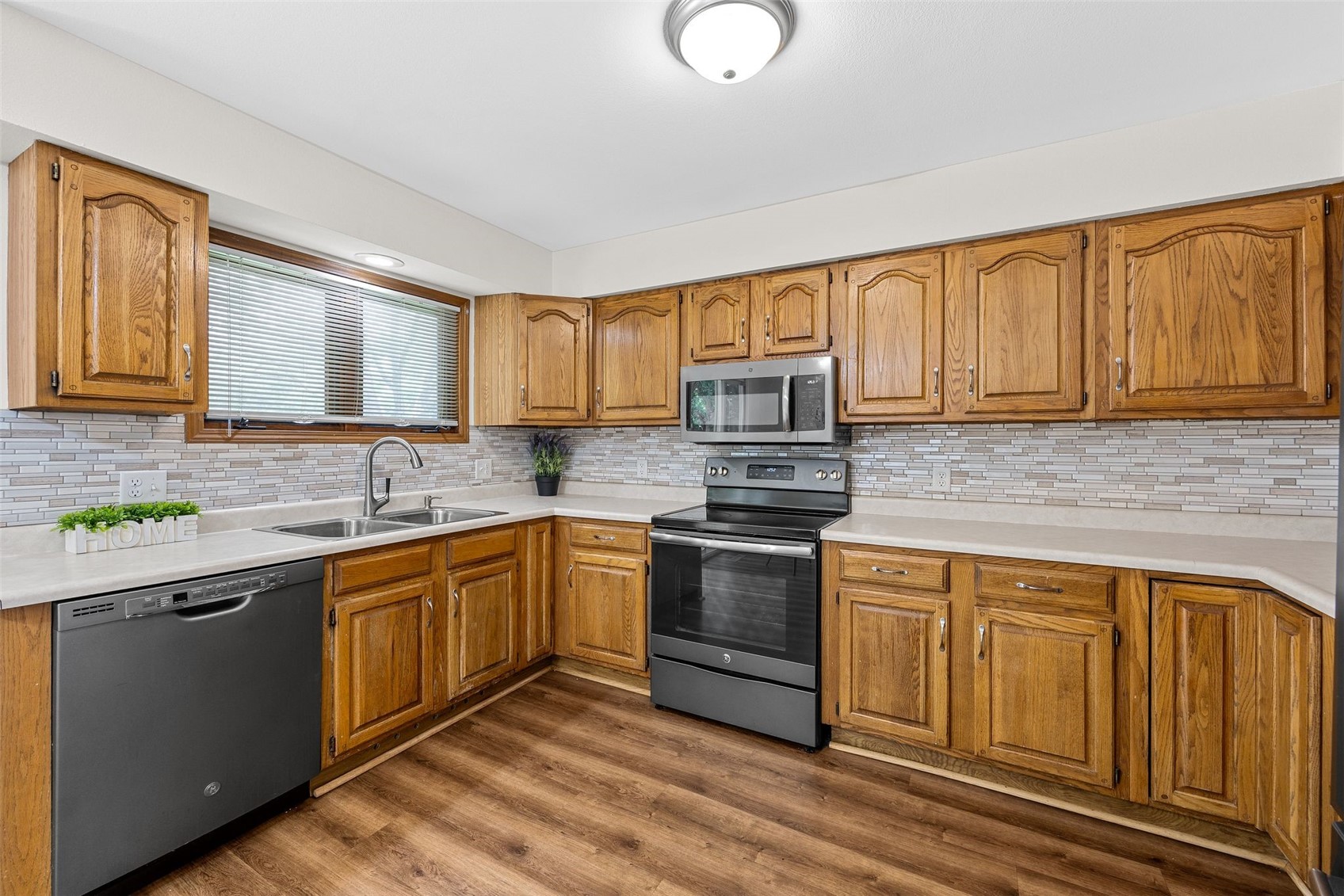 1914 12th Avenue Coralville IA 52241