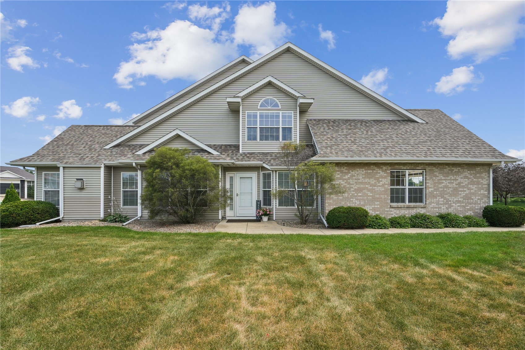 1208 Litchfield Dr Bldg C Hiawatha IA 52233