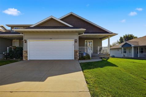 6371 Muirfield Drive SW Cedar Rapids IA 52404