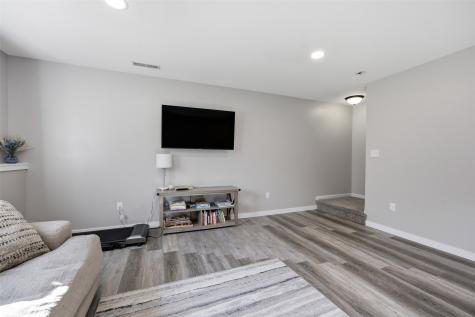 6371 Muirfield Drive SW Cedar Rapids IA 52404