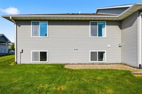 6371 Muirfield Drive SW Cedar Rapids IA 52404