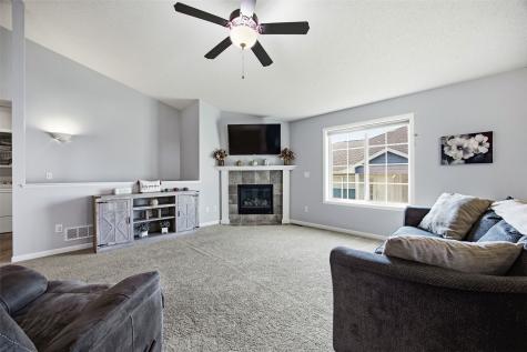 6371 Muirfield Drive SW Cedar Rapids IA 52404