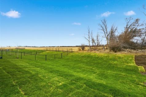 121 Hackberry Drive Palo IA 52324