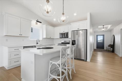 121 Hackberry Drive Palo IA 52324