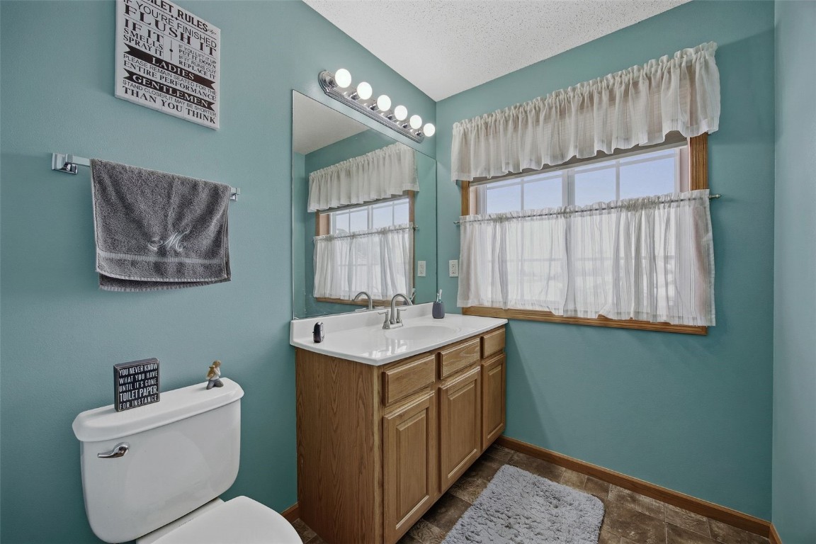 3555 Stoney Point Road Cedar Rapids IA 52404