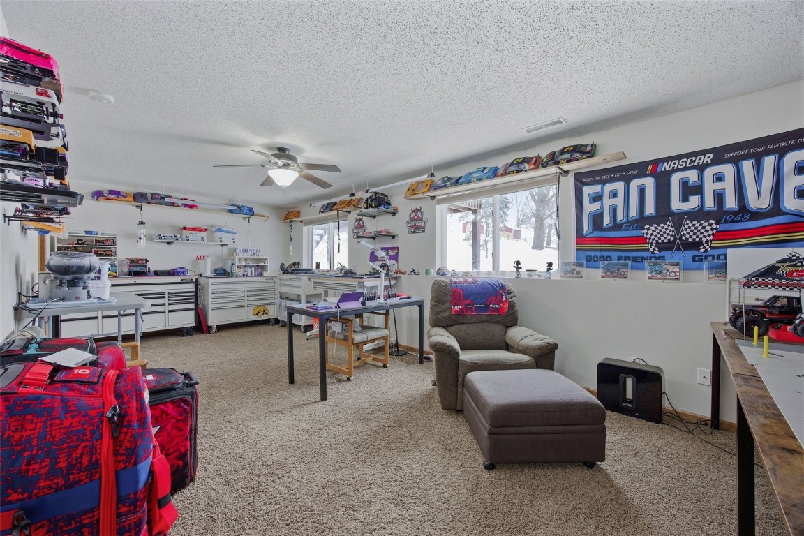 3555 Stoney Point Road Cedar Rapids IA 52404