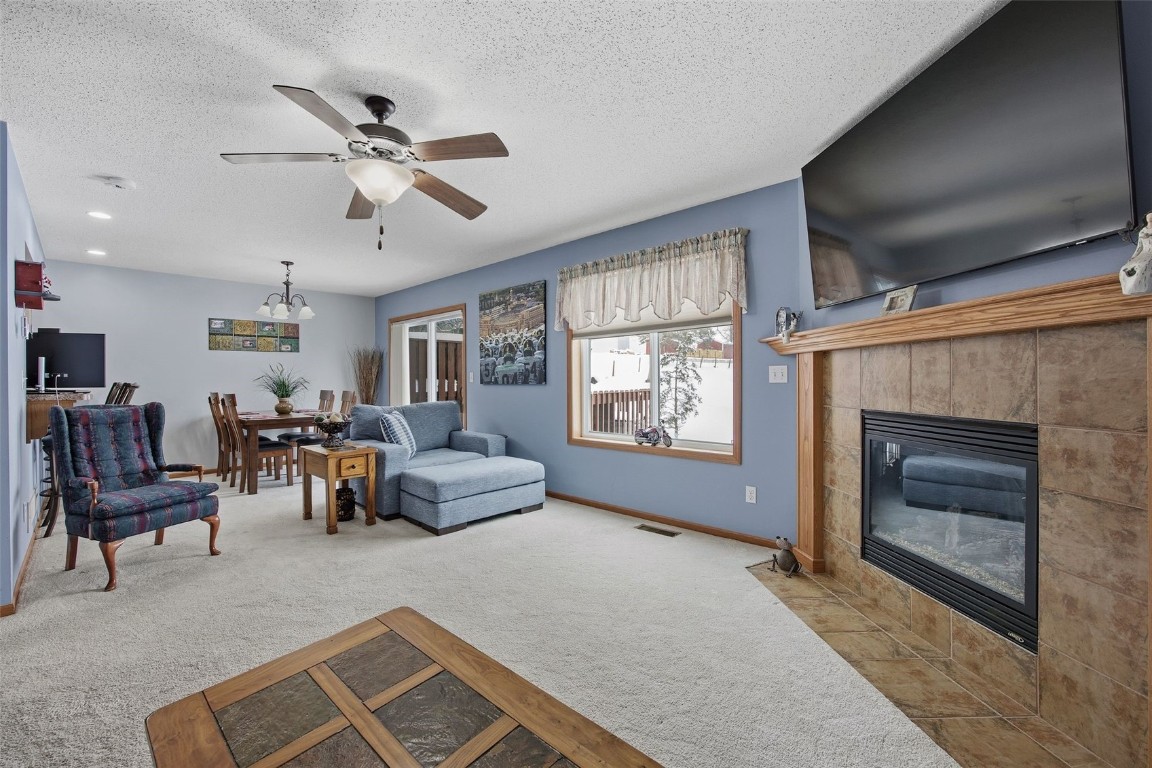 3555 Stoney Point Road Cedar Rapids IA 52404