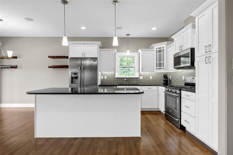 802 Ryan Court Iowa City IA 52246