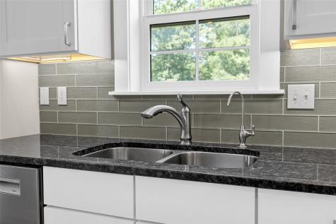802 Ryan Court Iowa City IA 52246