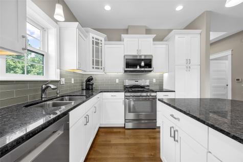 802 Ryan Court Iowa City IA 52246