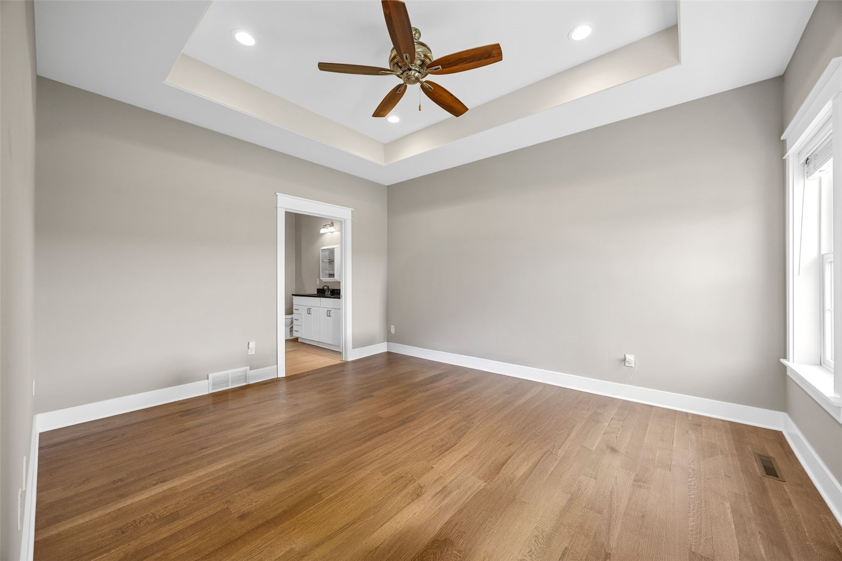802 Ryan Court Iowa City IA 52246