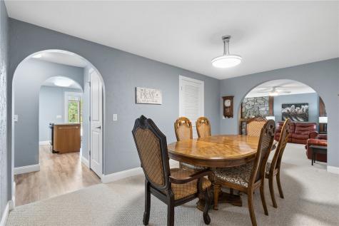10611 Hawks Haven Road Cedar Rapids IA 52411