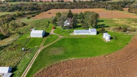 1981 White Oak Avenue Solon IA 52333