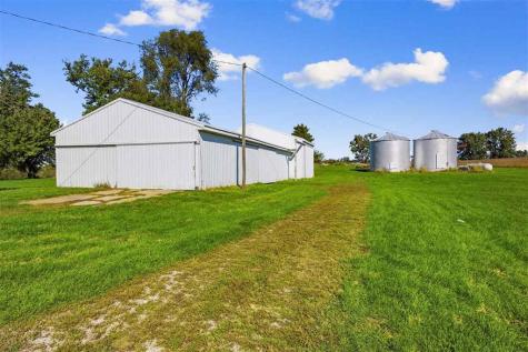 1981 White Oak Avenue Solon IA 52333