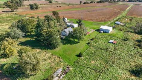 1981 White Oak Avenue Solon IA 52333