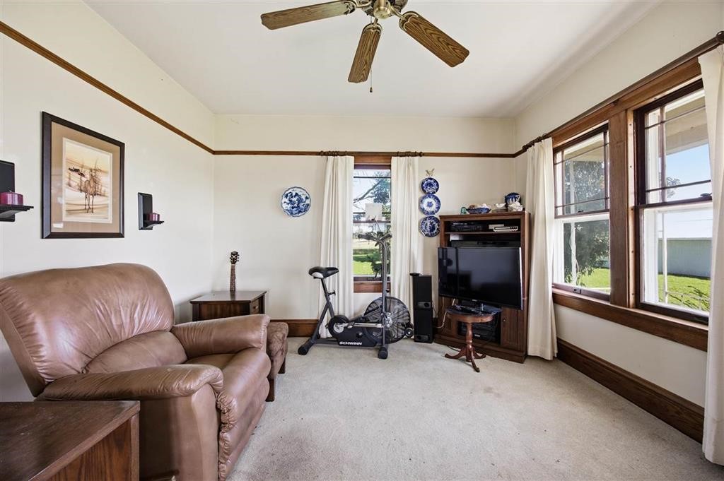 1981 White Oak Avenue Solon IA 52333