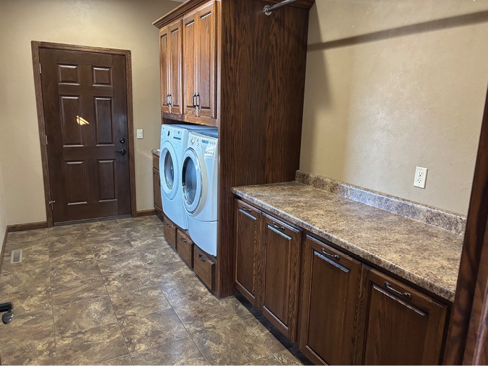 2583 245th Street Delhi IA 52223