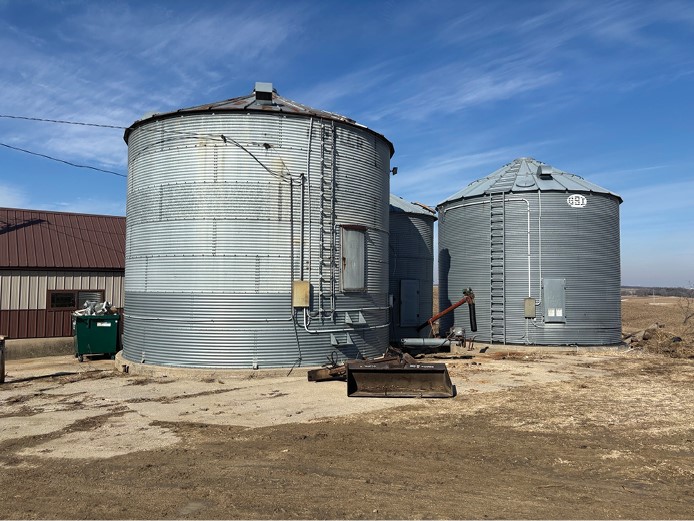 2583 245th Street Delhi IA 52223