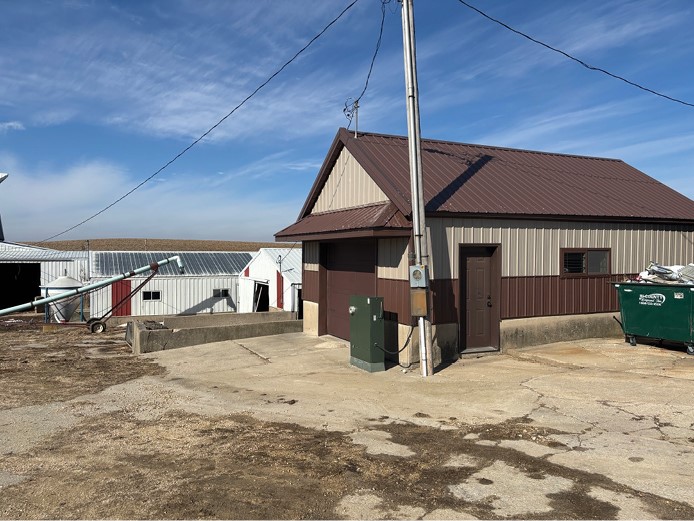 2583 245th Street Delhi IA 52223