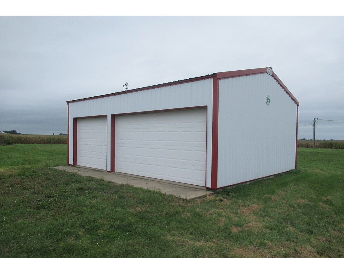 718 Grant Avenue Tipton IA 52772
