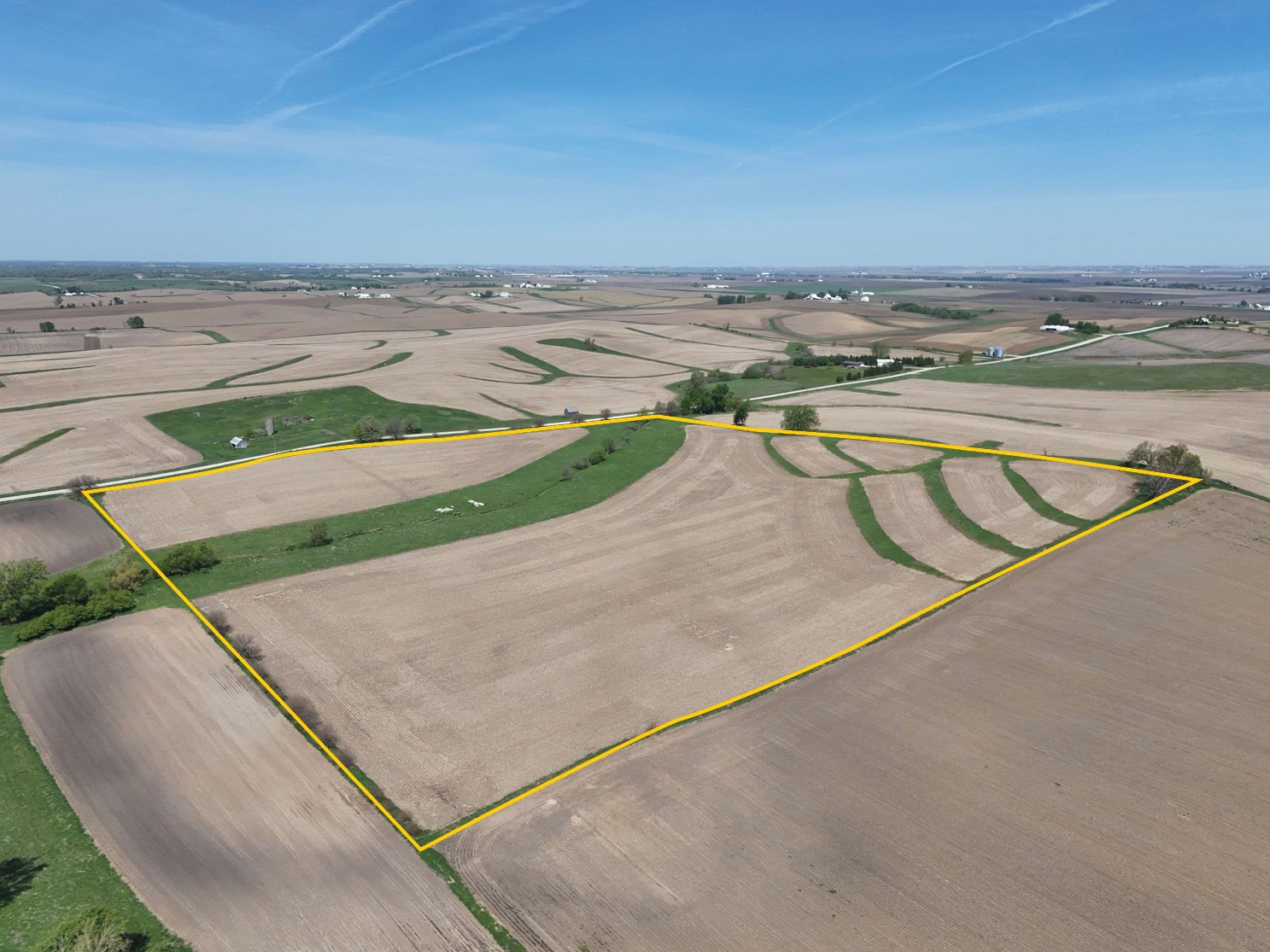 Benton-iowa Road & P Avenue Marengo IA 52301