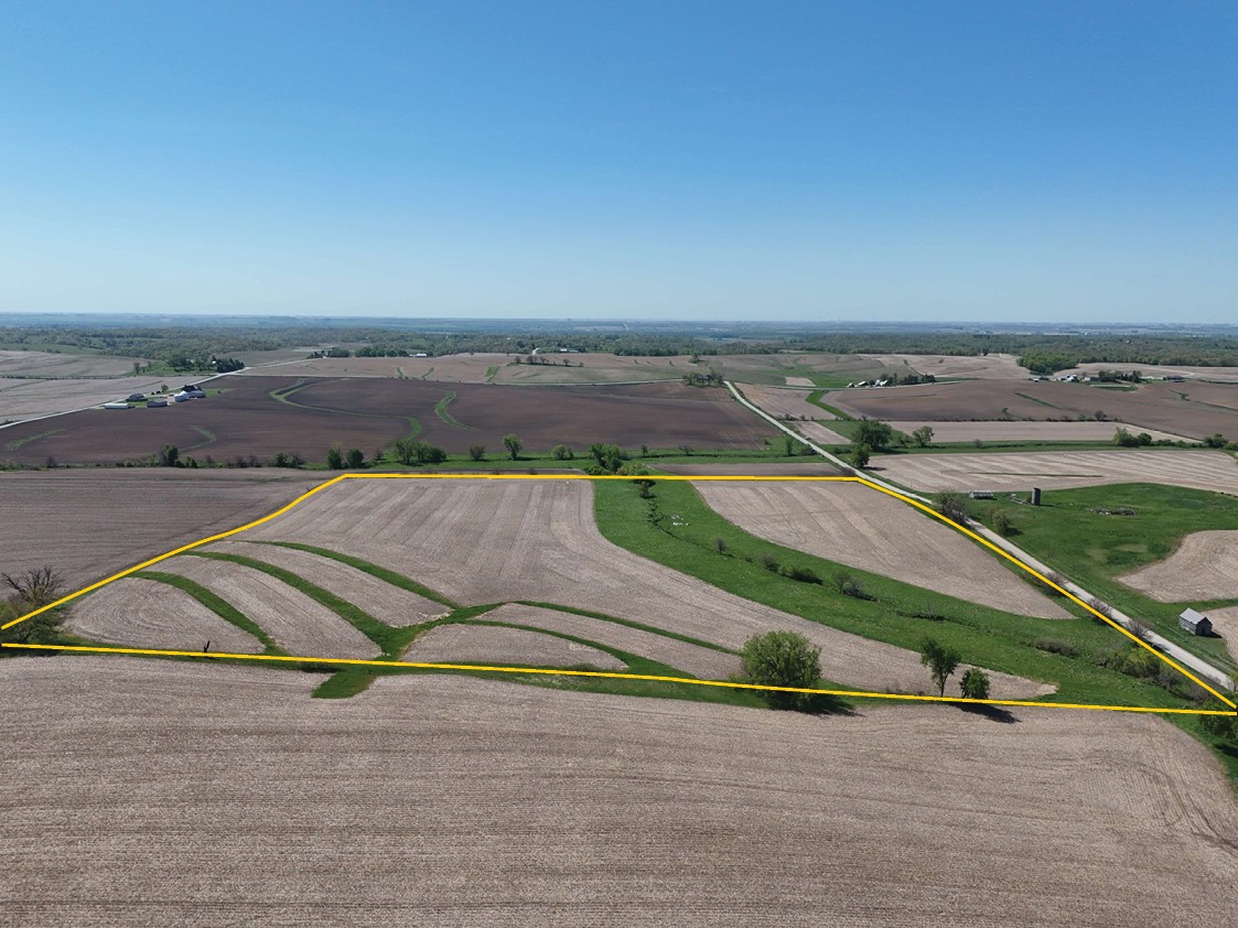Benton-iowa Road & P Avenue Marengo IA 52301