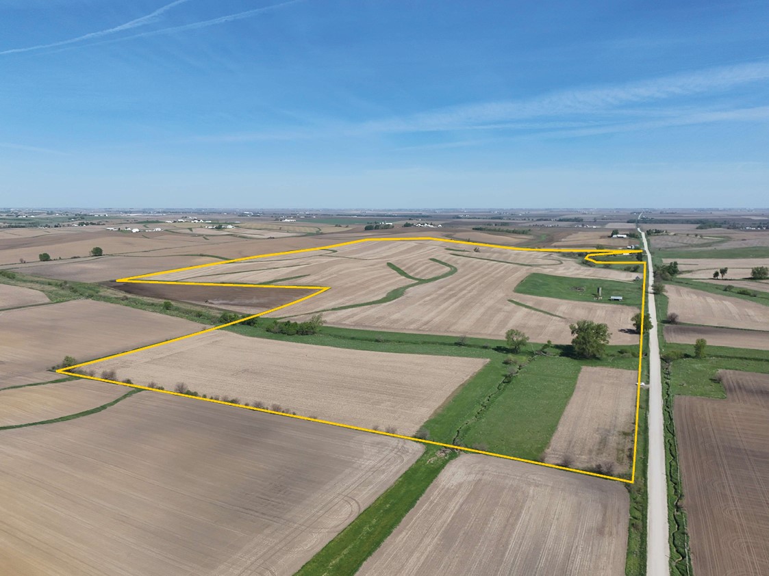 P Ave. & Benton-iowa Road Marengo IA 52301