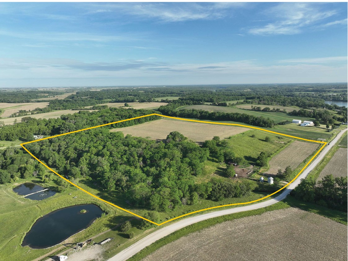 2015 Atalissa Road IA 52720