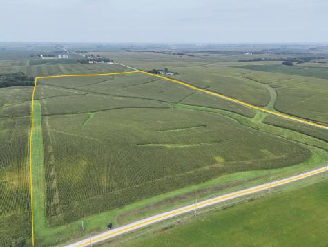 Bay Circle Nichols IA 52766