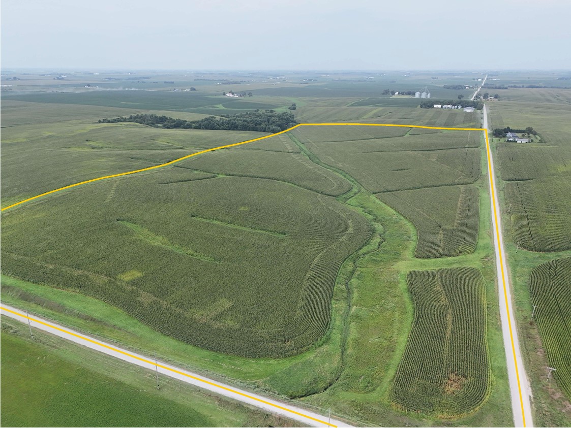 Bay Circle Nichols IA 52766