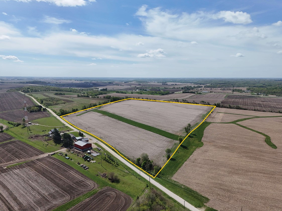 E Bertram Road Mt Vernon IA 52314
