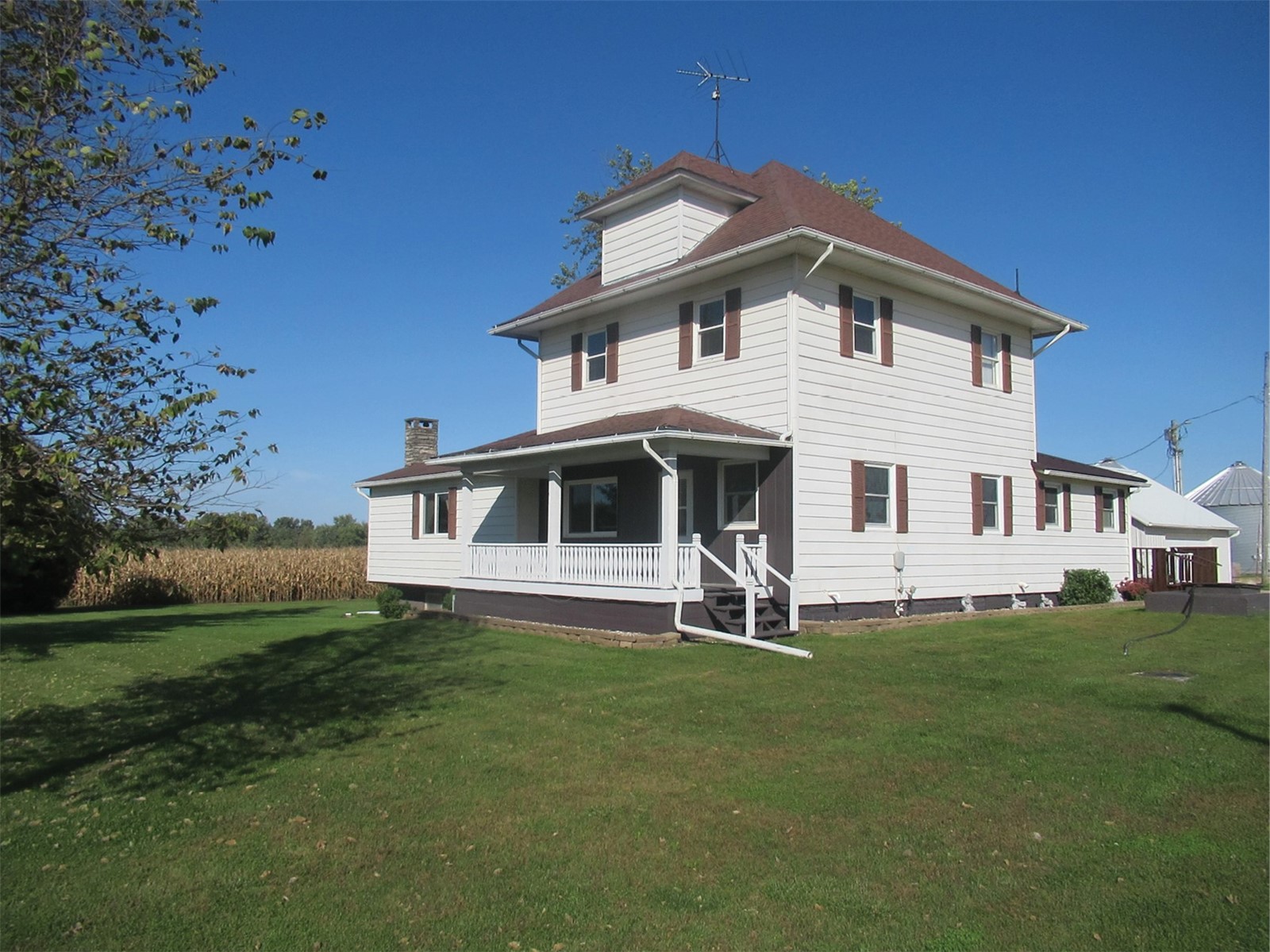 8406 110th Avenue Wyoming IA 52362