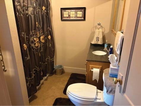 8406 110th Avenue Wyoming IA 52362