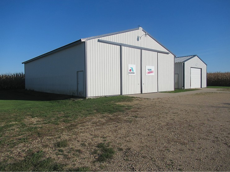 8406 110th Avenue Wyoming IA 52362