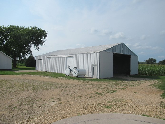 8406 110th Avenue Wyoming IA 52362
